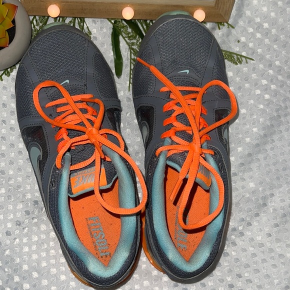 Nike Reax Run (599562-008) Size 9 Gray/Orange/Teal. 🏋️‍♀️ - Picture 5 of 8